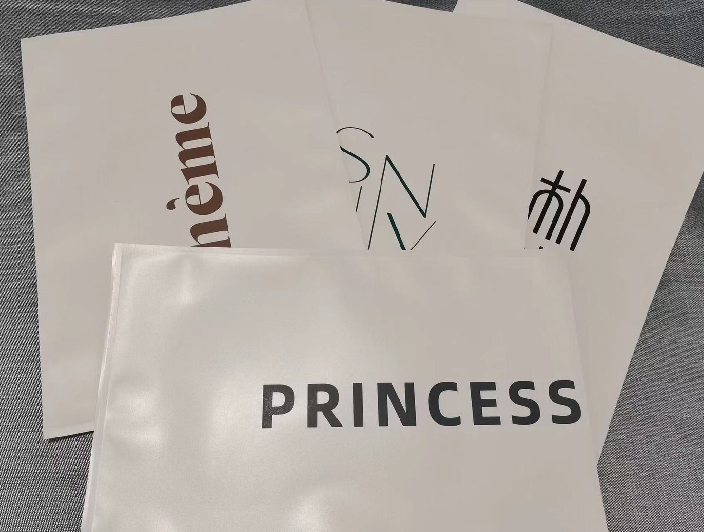 Custom Matte White Poly Mailers, Full Color Custom Packaging, Plastic Bag with logo, Tear Resistant and Waterproof